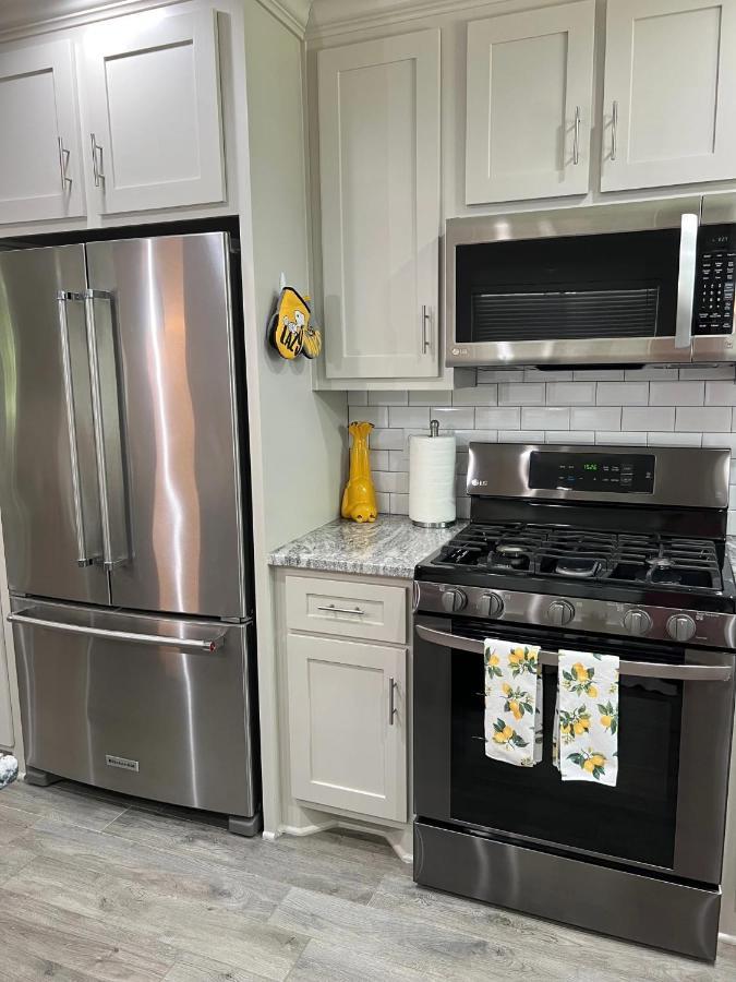 Kingwood Cottage - 10 Mins From Iah - Lake Front Humble Esterno foto