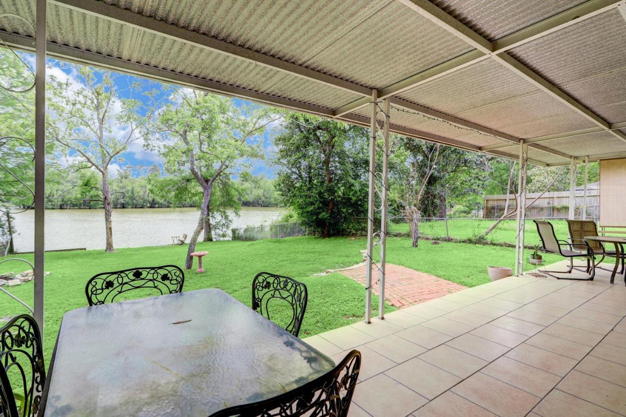 Kingwood Cottage - 10 Mins From Iah - Lake Front Humble Esterno foto