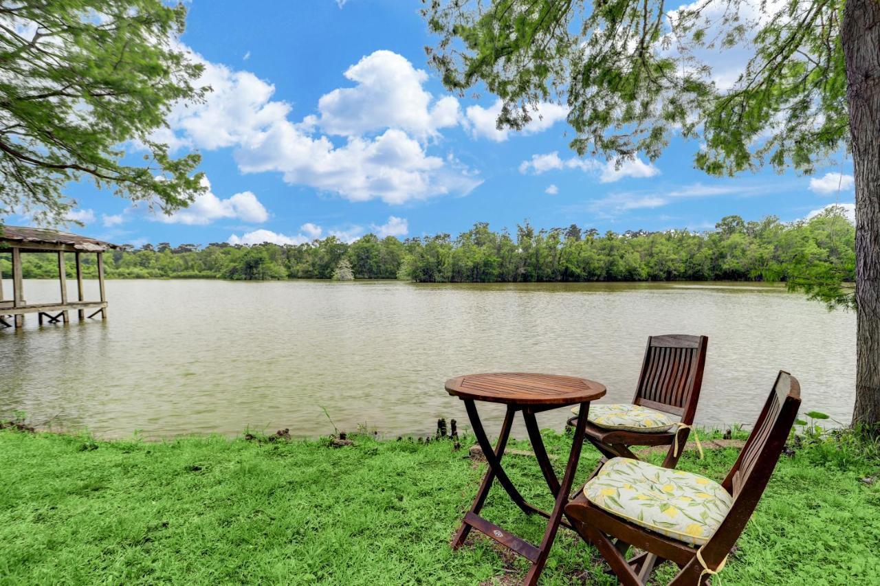 Kingwood Cottage - 10 Mins From Iah - Lake Front Humble Esterno foto