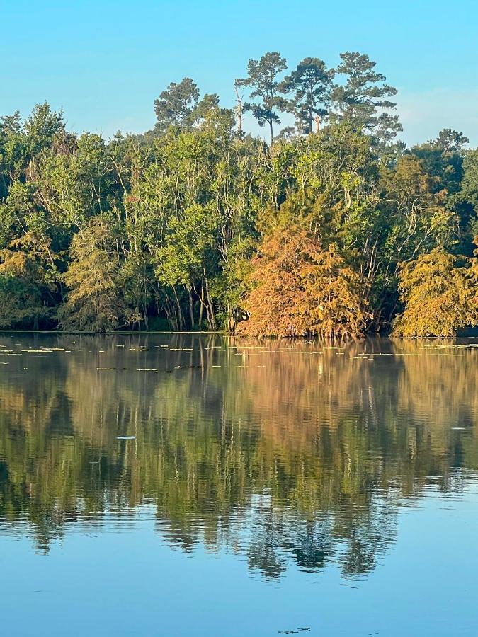 Kingwood Cottage - 10 Mins From Iah - Lake Front Humble Esterno foto